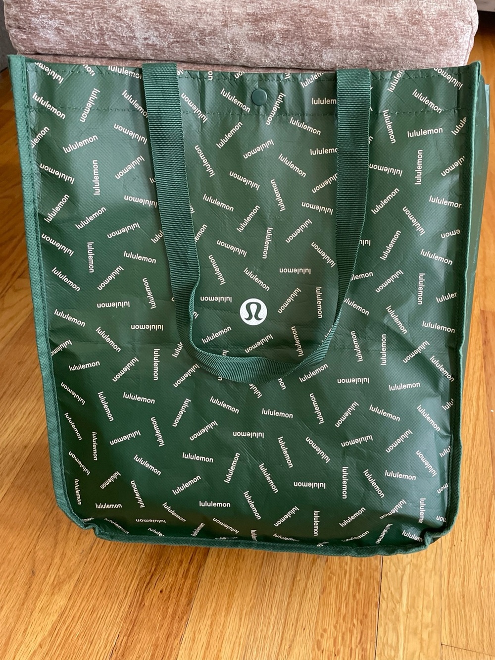 Lululemon Limited Edition Seasonal Reusable Shopping Bag Green